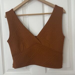 Maeve Textured V-Neck Crop Top — Burnt Orange Size M